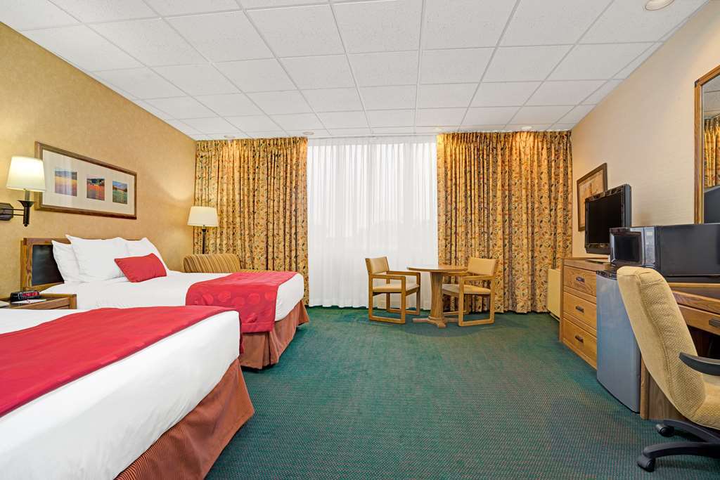 Ramada Msp Airport At The Mall Bloomington Room photo